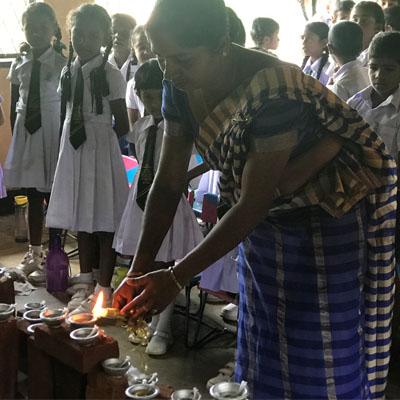 ගුරැ දිනය 2019